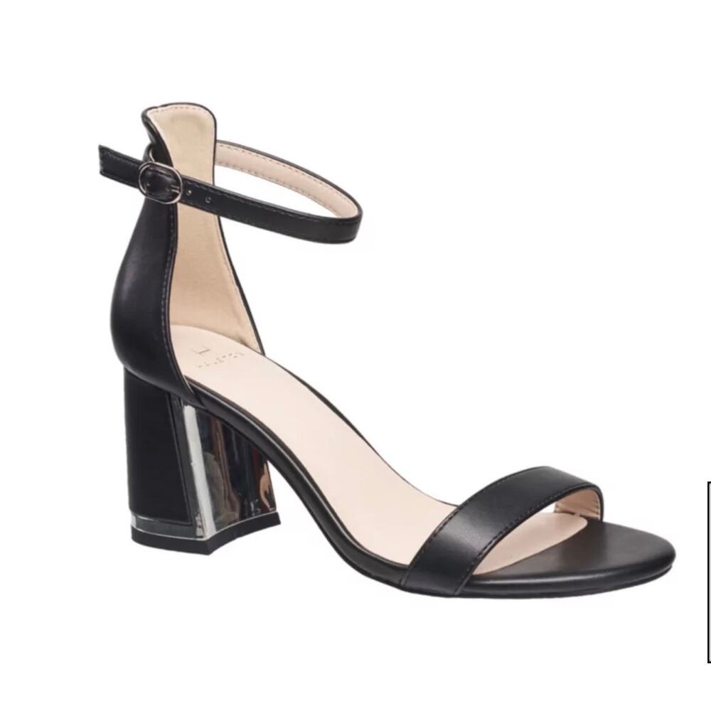 New Halston black practical sandals heels size 8.5